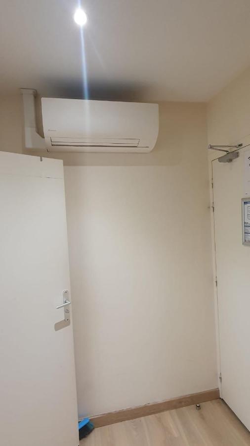 Hotel Le Privilege La Courneuve Zewnętrze zdjęcie