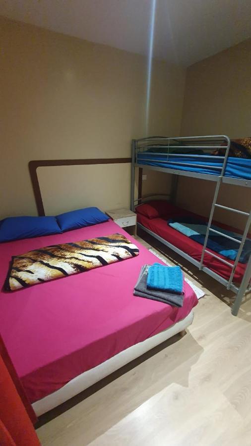 Hotel Le Privilege La Courneuve Zewnętrze zdjęcie