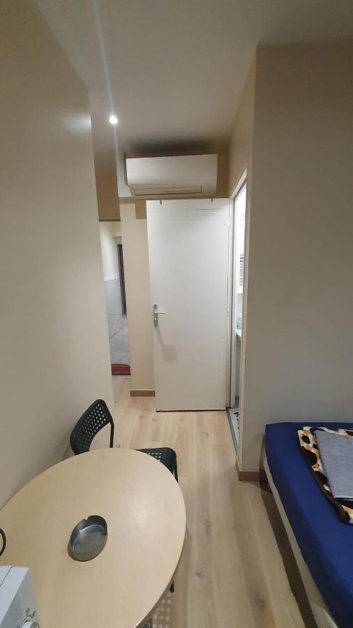 Hotel Le Privilege La Courneuve Zewnętrze zdjęcie