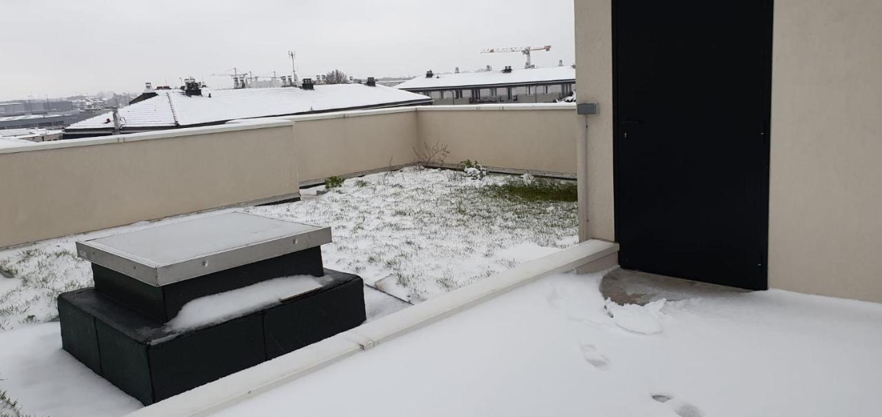 Hotel Le Privilege La Courneuve Zewnętrze zdjęcie